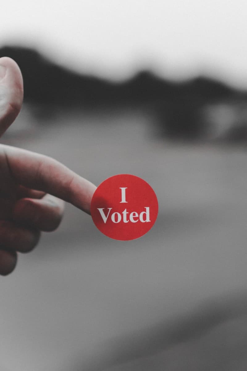 parker-johnson-779902-unsplash politics