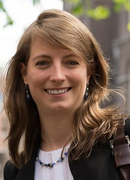 LI Rianne Hoen
